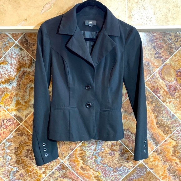 I.N. San Francisco- Double Button Suiting Blazer Size Small - Picture 4 of 11